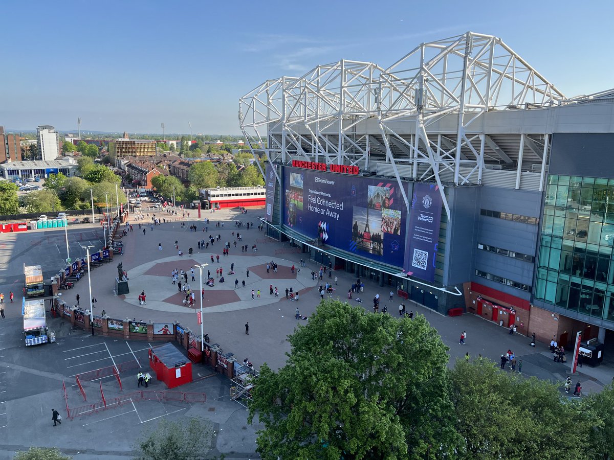 Room with a view! #mufc #hotelfootball