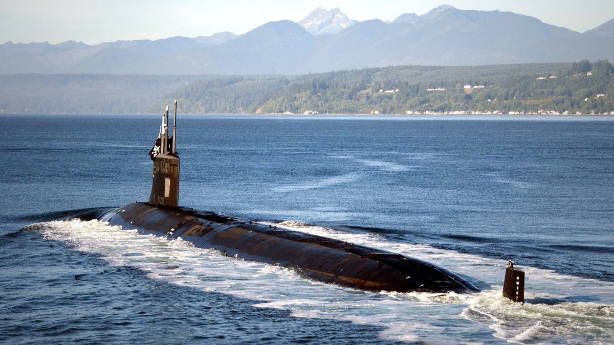 The last Seawolf was launched #OTD in 2004. Since then, she's seen some things🏴‍☠️ ★ USS Jimmy Carter (SSN 23) ★ -Keel Laid: 12/51998 -Launched: 5/13/2004 -Christened: 6/5/2004 -Commissioned: 2/19/2005 #SubSaturday #USNavy #SUBDEVRON5