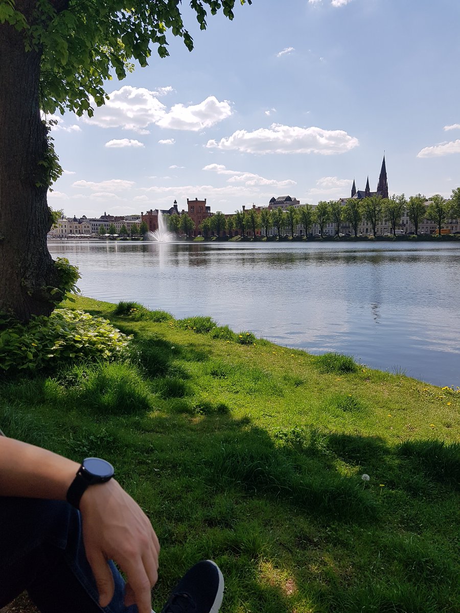 So lässt es sich aushalten. Dieser Mai gefällt mir bisher ganz gut. Weiter so, liebe Sonne. 🌞
