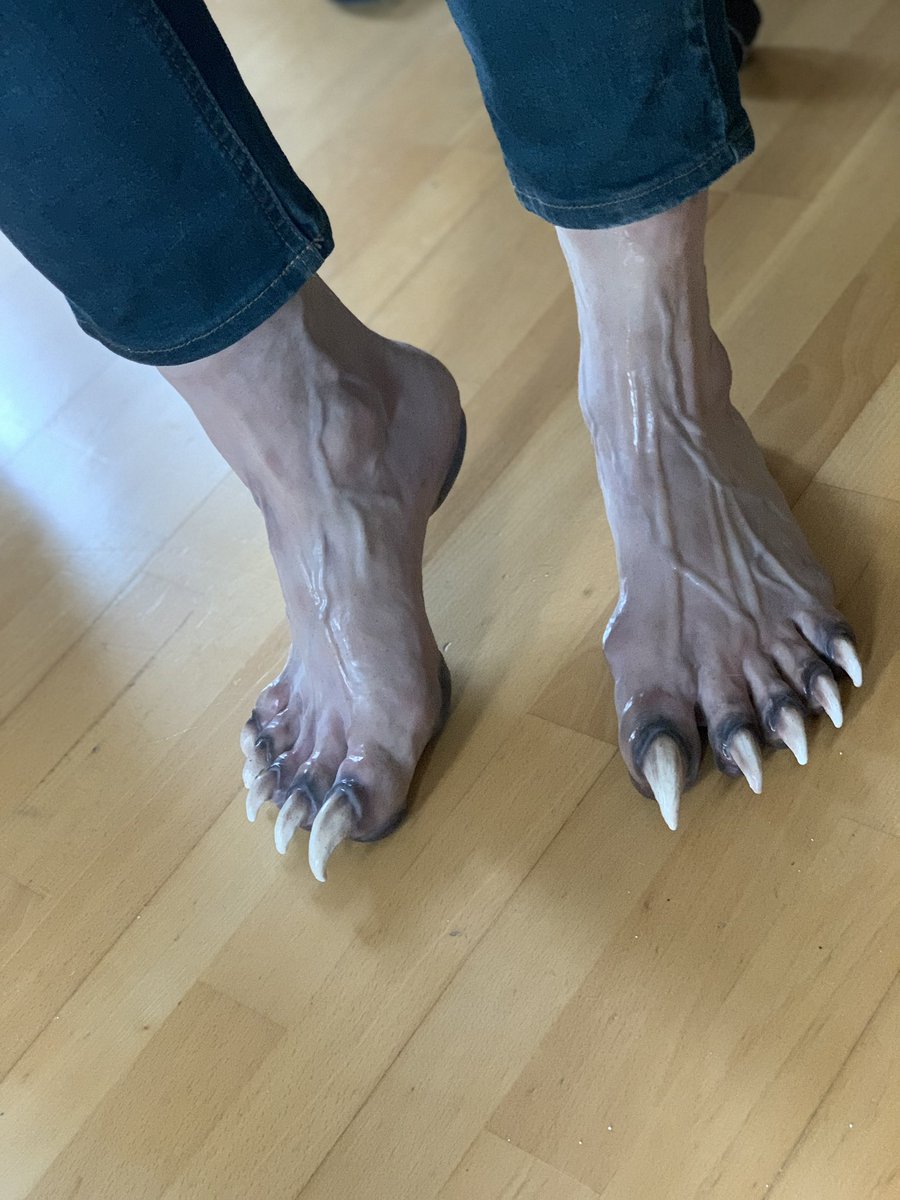 Monstes socks 😈🤗 And How Your weekend is going? 
By the way if you like it you can buy it in our shop fxcreator.eu
 #monster #siliconemask #siliconesocks #cosplay #werewolf #costume #design