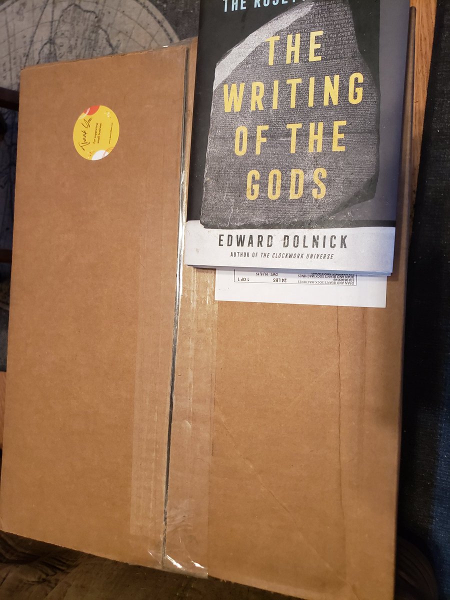 thegeorg's tweet photo. And now for an exciting edition of What's In The Box? #MyExcitingLife #ProbablyYarn https://t.co/XFj0GiUPUl