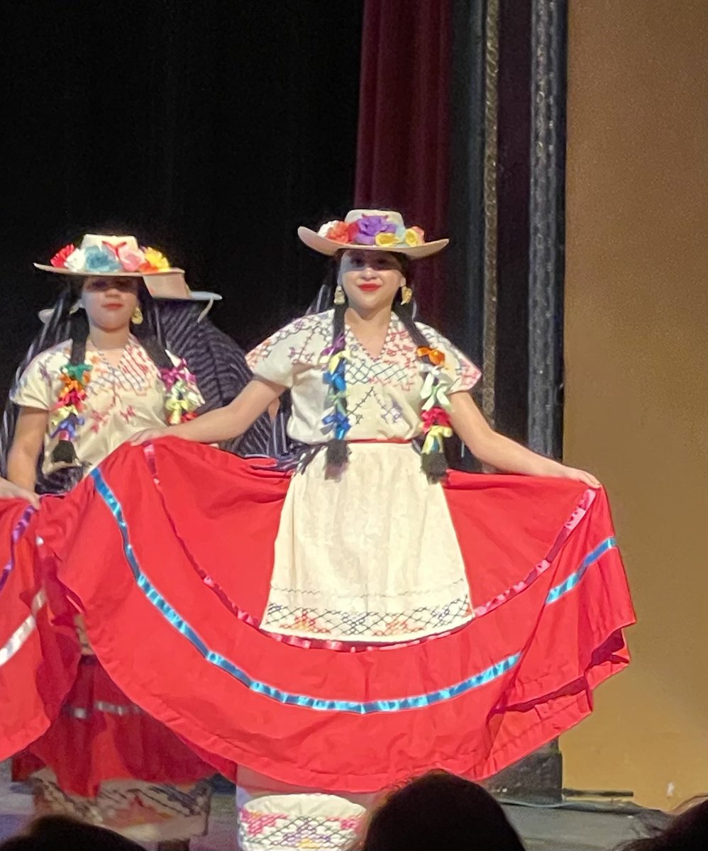 laughDFernandez's tweet photo. Enjoying their cultural roots and making us proud! It all started in their 5th grade school year when they met, and Layla asked her to join Folklorico.   What an enchanted journey! https://t.co/Wu6xsTKJ9u