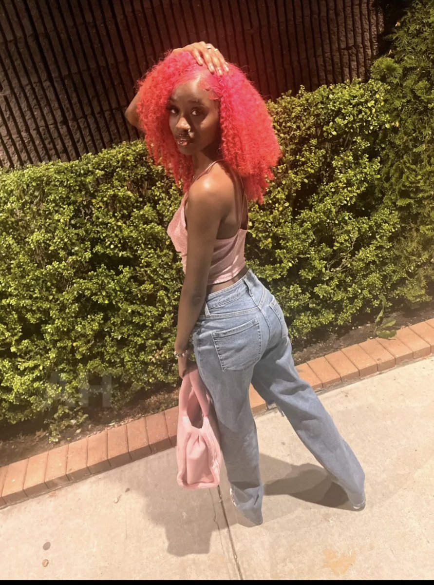 nissathedougla's tweet photo. happy 19th to me 🫶🏾 #05/12 #taurus https://t.co/i2xHlixskf