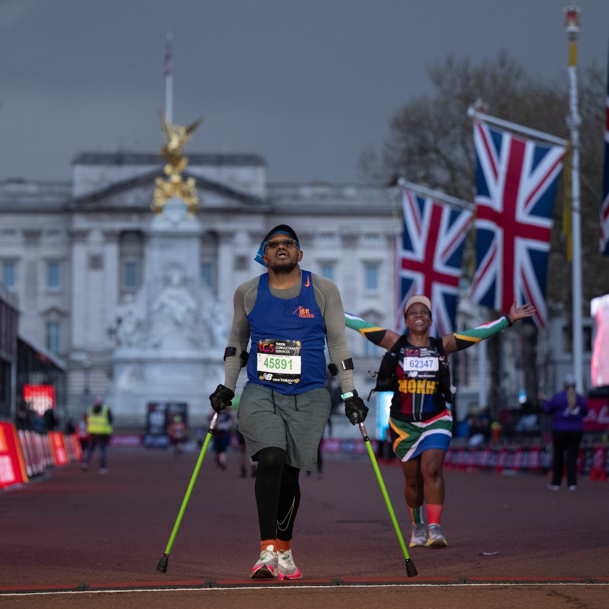 Every accomplishment starts with a decision to try🙌 

#LondonMarathon #WeRunTogether