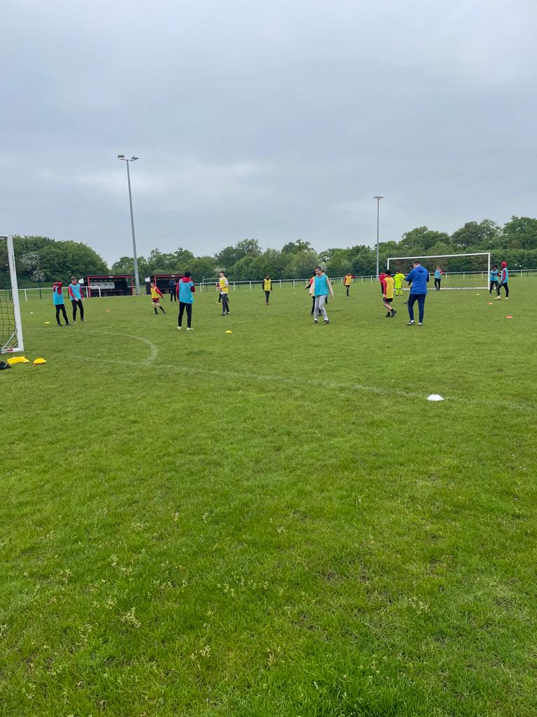 LeicNirvanaFc's tweet photo. Great session delivered by Lee Brown from The @FA to our under 14s & 16s. The first of its kind in the region, created to increase knowledge and insight into coaching. Learning is then supported by all attendees completing their FA #EEplaymaker increasing young asst coaches https://t.co/rvo6qVI3xi