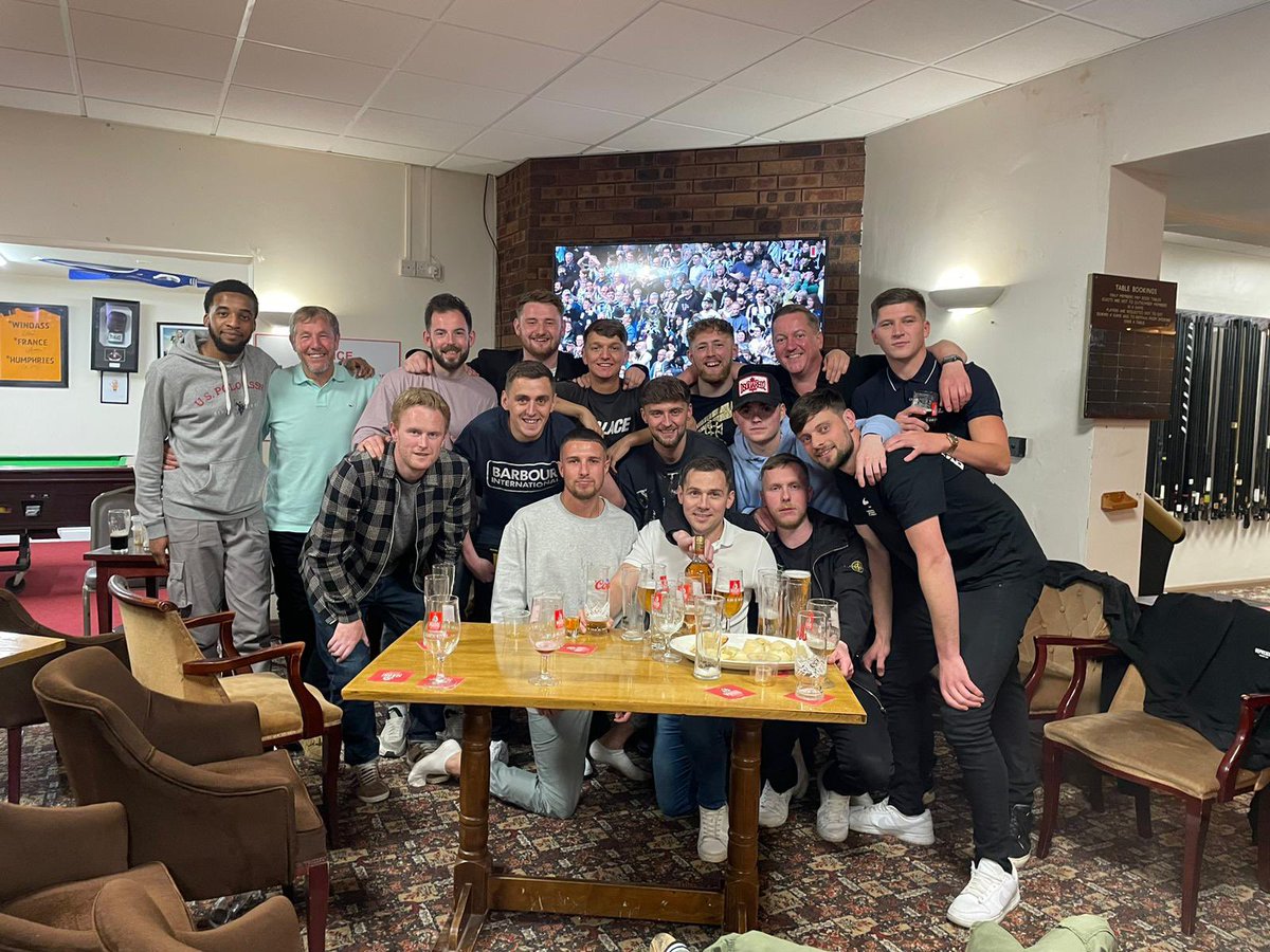 UTR🔵⚪️ 

Average age- 36
Average ability- under 9’s
Average craic- Dreadful
End of season presentation- decent 

🔵⚪️