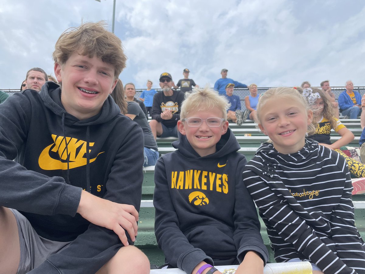 tonylengeling's tweet photo. Go Hawks @UIBaseball #Hawkeyes https://t.co/Y59eR1Tnv6
