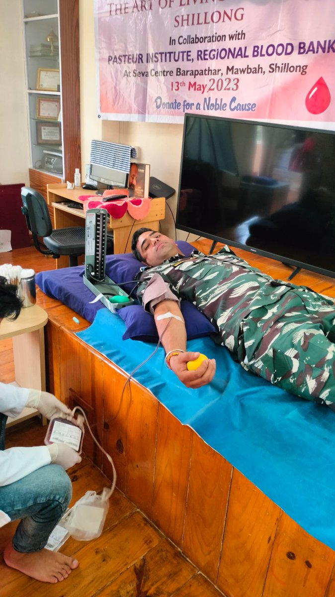 Today, a blood donation camp organized by this unit at Shillong. The personnel of this unit donated blood. The people of the area highly appreciated this work done in the spirit of human serving.
<a href="/NesHqr/">North Eastern Sector, CRPF</a> <a href="/crpfindia/">🇮🇳CRPF🇮🇳</a> 
#NationFirst