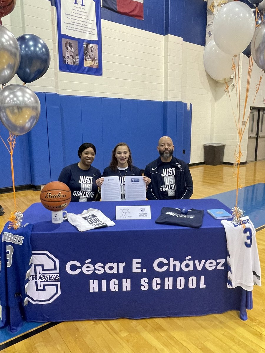 LadyLoboHoopz's tweet photo. Congratulations are in order for Taylor McGinn! She committed to NAU as a dual sport athlete for basketball &amp; track !!!  As you end one chapter of your life you begin another. Sky is the limit Taylor and we’re all so proud of you and rooting for you ! #ladylobohoopz #signingday https://t.co/vfXexIiZI0