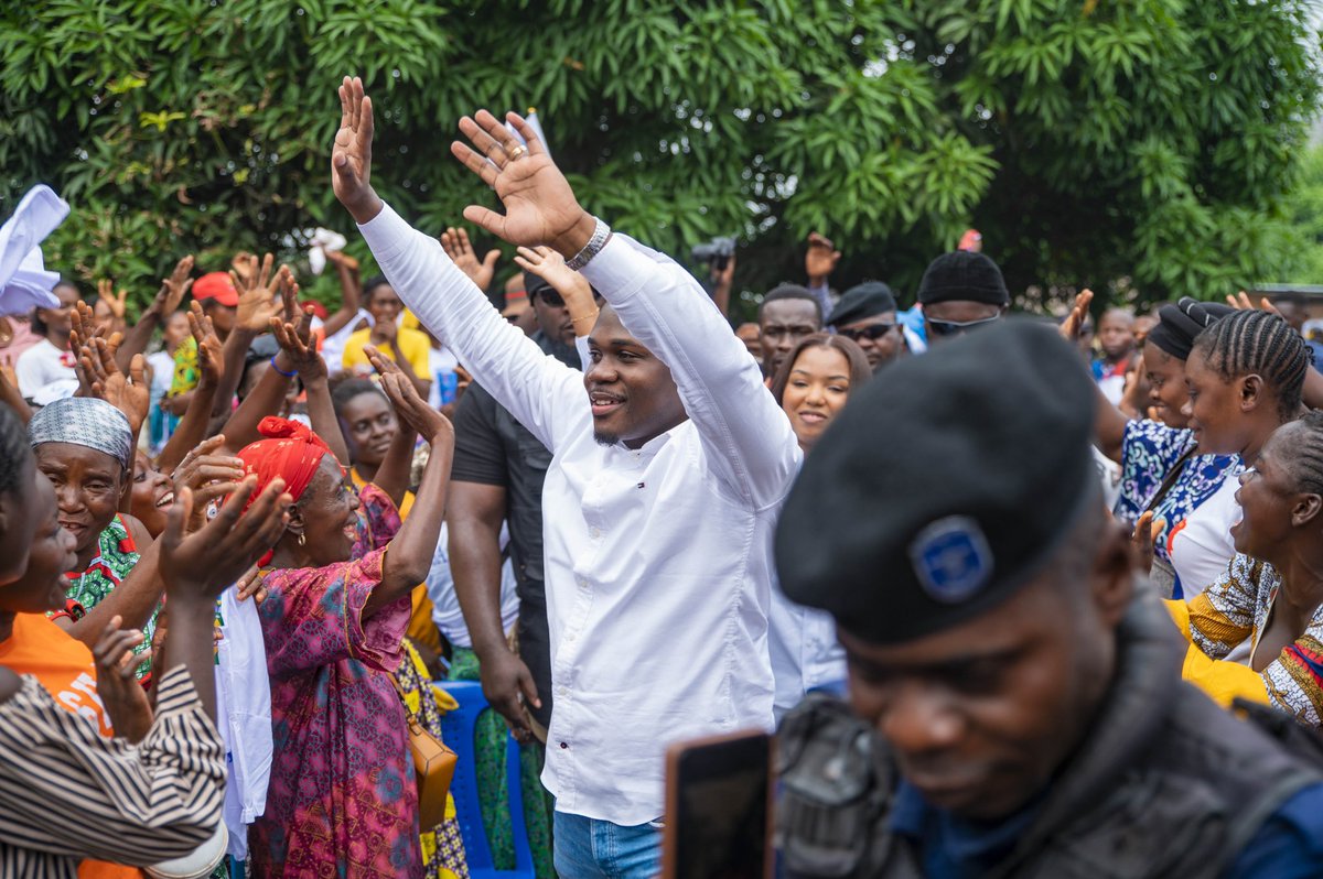 BussaGael's tweet photo. Ce samedi 13 mai 2023, la structure les AMIS de GAEL BUSSA a lancé la deuxième session de formation pour ses membres, intitulée « YEKOLA MOSALA, BONGISA LOBI NAYO », dans le but de poursuivre ses objectifs consistant à rendre ses membres autonomes. 1/2 https://t.co/idqPfvAYG6