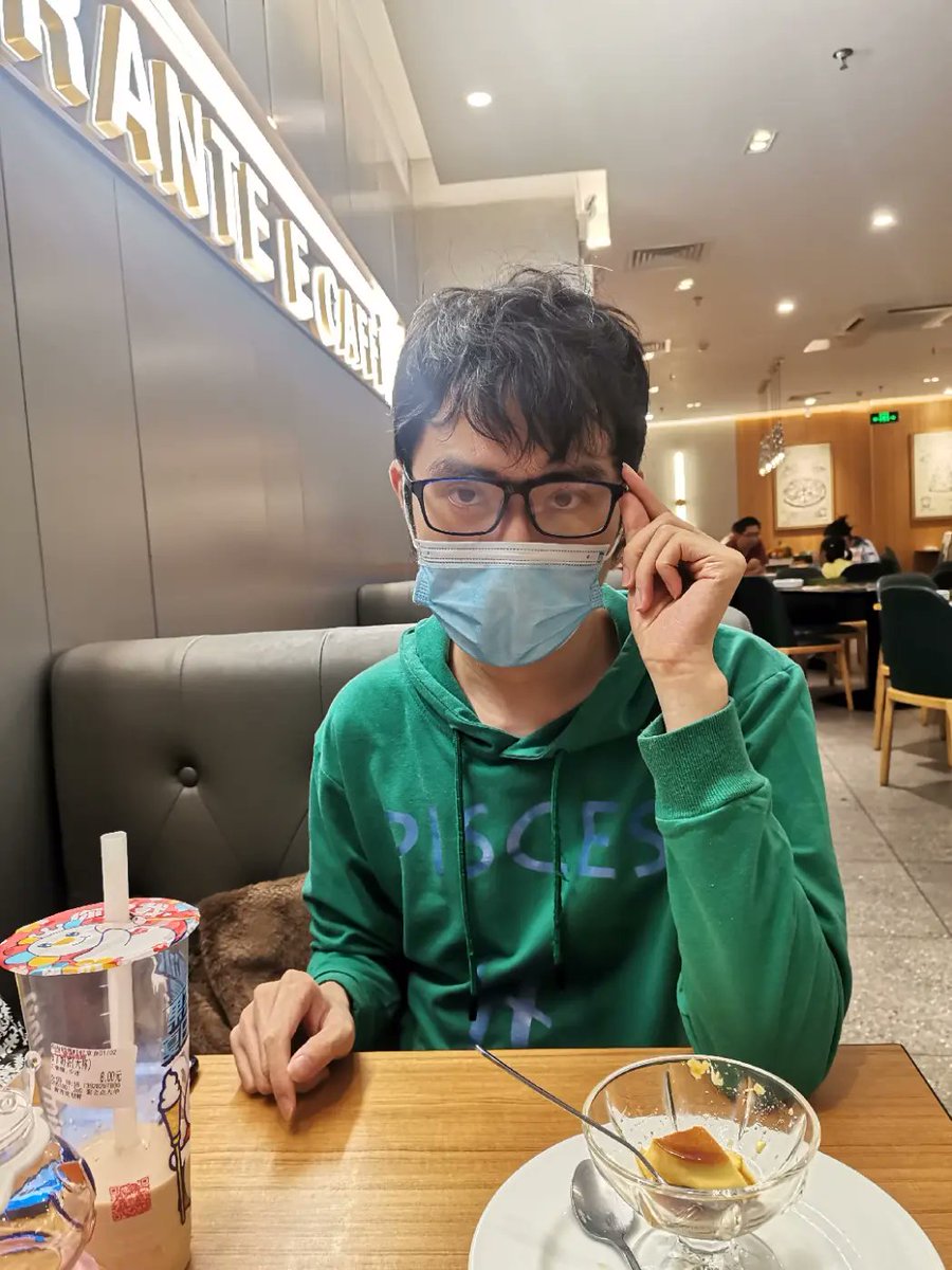 huangjunlong114's tweet photo. @MeiriDasai_1 朋友圈的我 https://t.co/YoNlYRyZ7U