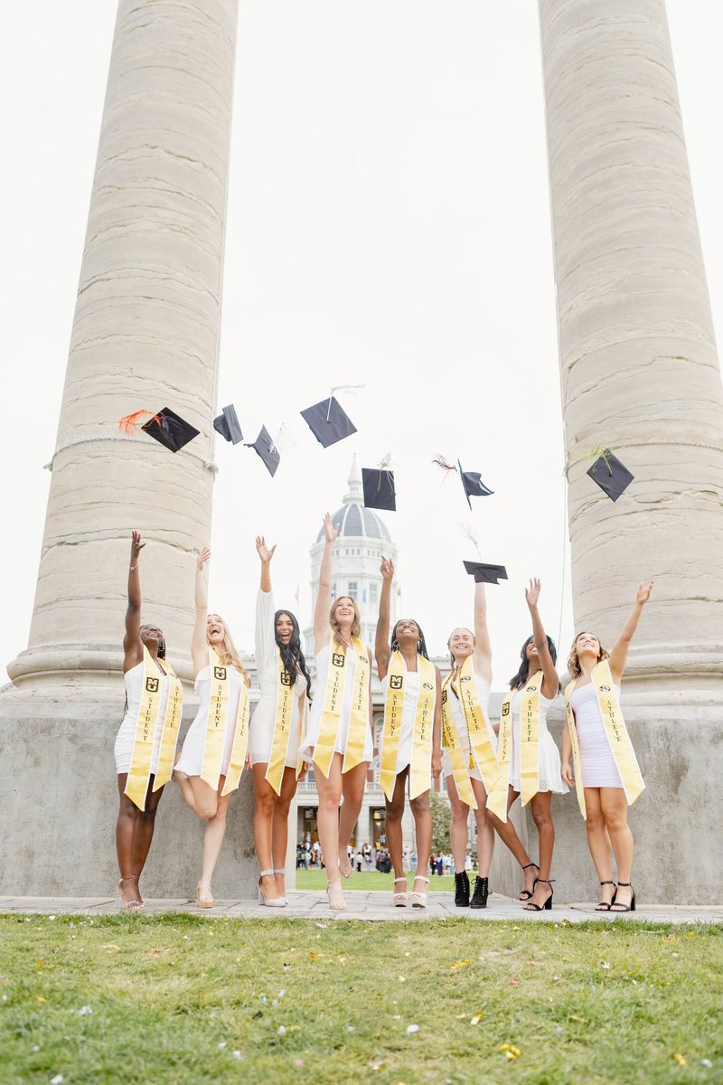 MizzouSoccer's tweet photo. Congratulations to our graduates! 

We can’t wait to see all you do 👩‍🎓

#MIZ🐯 #TakeTheStairs⚽️ https://t.co/E0BrzdqOlM