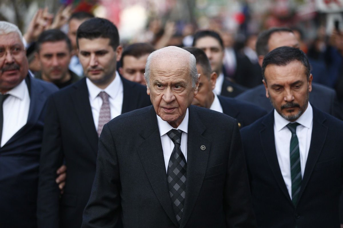 #BizBirlikteTürkiyeyiz diyen herkes özbeöz kardeşimizdir.
MHP Genel Başkanı
Devlet BAHÇELİ
