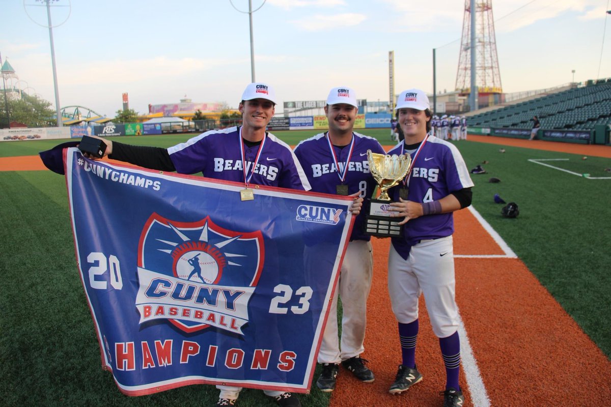 CCNYSports's tweet image. 𝐋𝐢𝐟𝐞 𝐥𝐢𝐤𝐞 𝐭𝐡𝐢𝐬 𝐬𝐮𝐫𝐞 𝐢𝐬 𝐒𝐖𝐄𝐄𝐓, 𝐡𝐮𝐡?

Nothing feels better than that postgame Championship celebration! 

#GoBeavers🟣⚫️ | #CUNYCHAMPS