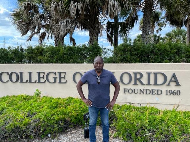 The New College professor who invited me to give a lecture to his class last month was fired yesterday.  The DeSantis appointed president declined to give a reason for the termination.
"Heil"
