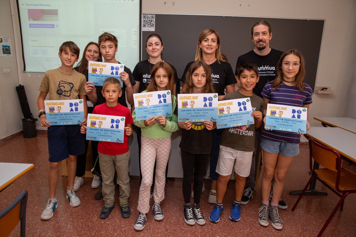 AlumniUA tweet media