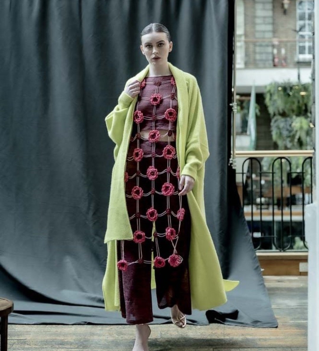 carolineknits's tweet photo. Speaking of #poppies...
Love this shot from @CuddyMarion of my #crochet and #handbeaded dress teamed with this stunning #cashmerejacket from #noeleenbyrnegood
#knitwear #irishknitwear #irishdesign #irishdesigners
Image @pmchugh_digital https://t.co/QEnv2s5Kuu