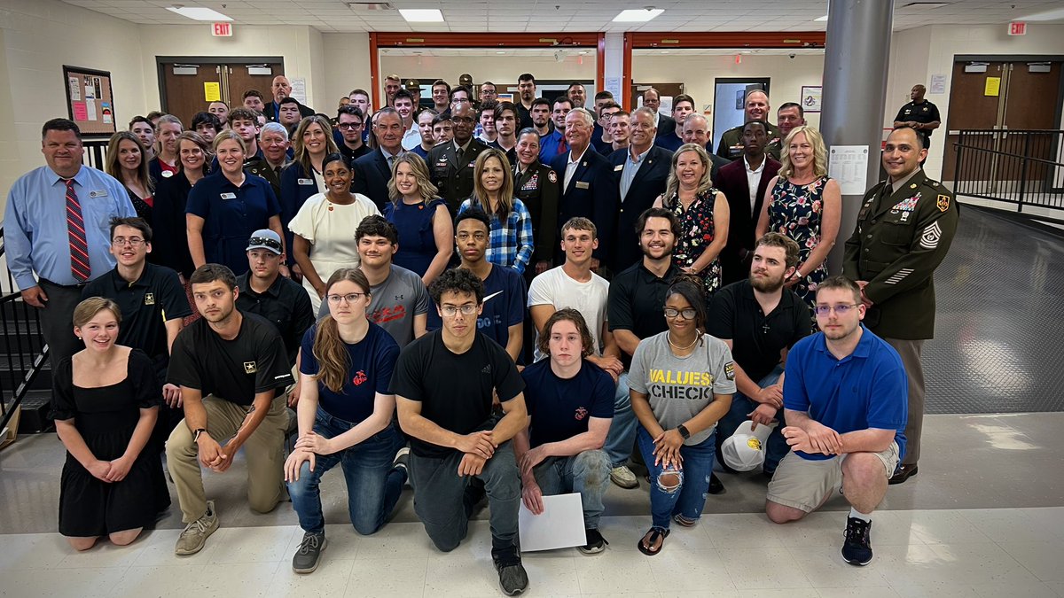 Chief of Army Reserve & Commanding General tweet media