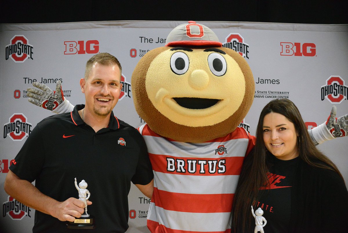 👏👏 Congrats to Jerry Emig and Gary Petit who were honored at the <a href="/OhioStAthletics/">Ohio State Buckeyes 🌰</a> Excellence Awards!

Jerry received the Higher Purpose award and Gary was the Education Award winner. 

📰 go.osu.edu/2023excellence…

#GoBucks <a href="/BuckeyeNotes/">Jerry Emig</a> <a href="/GPetitOSU/">Gary Petit</a>
