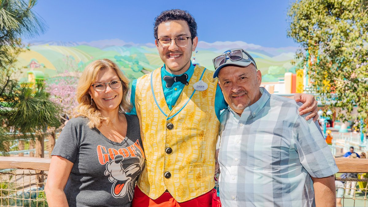DisneyParks's tweet photo. This Mother’s Day, we’re shining the #DisneyCastLife spotlight on Gina! ✨ Her 30+ year Disney career gave her the opporTOONity to start a legacy spanning more than 3 decades! See how Gina and her family all worked together in Mickey’s Toontown: https://t.co/dPAbAD9DfA https://t.co/nNNywGkpDI