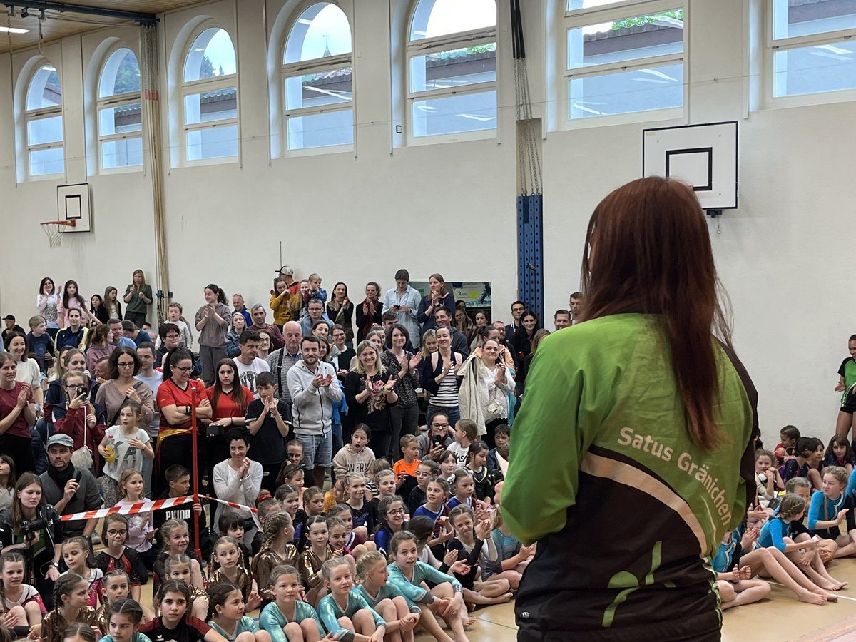 satusgr's tweet photo. Aargauer Meisterstschaft Kids Getu in Gränichen. #turnsport #amk2023 https://t.co/Erl6CoBKzO