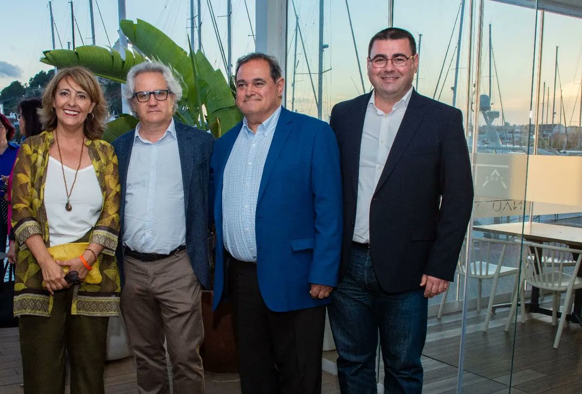 Asistimos a la presentación de la Candidatura a la Generalitat por Alicante, junto al coordinador nacional de <a href="/CiudadanosCs/">Ciudadanos 🇪🇸🇪🇺</a> , <a href="/CPerezNievas/">Carlos Pérez-Nievas</a> y nuestra síndica <a href="/mamen_peris/">Mamen Peris Navarro</a> 

#PorLosTuyos
