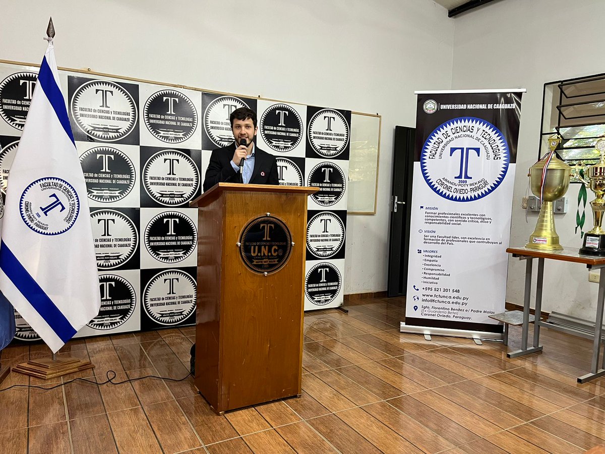 CE_FCyT's tweet photo. 📌 Asunción al Mando de las Nuevas Autoridades del Centro de Estudiantes
Periodo 2023/2024

🔵 Presidente: @LBenzG10 
🔵 Vice Presidenta: @romiinaleiva 
🔵 Secretaria General: @villalbamonsepy https://t.co/kkjmIfLTU7