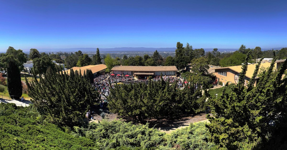 "Live and lead with love" ❤️🖤🤍
Laura Lyndon, EdM, HNU 2023 Commencement speaker

#holynamesuniversity #hnuclassof2023