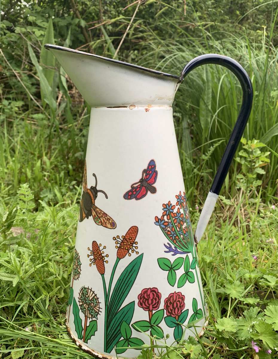 Saving water can be pretty. Thanks <a href="/Amelia_Bowman/">Amelia Bowman</a> for our stylish upcycled jug. Will be used to catch water from taps running hot/cold and keeping houseplants happy. Love it. <a href="/Bramble_badger/">Amy Prendergast</a> <a href="/womensart1/">#WOMENSART</a>