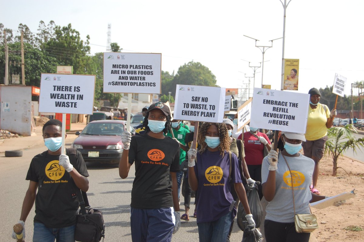 _CFEW's tweet photo. A huge success recorded today at our CleanUp/Brand Audit and a Community walk in collaboration with J-CITY CleanUp Initiative @EmmanuelNenn @WeRockJos as part of our community movement building towards a #ZeroWaste future and a planet free from plastics.
#BreakFreeFromPlastics https://t.co/WOUyzogUMJ