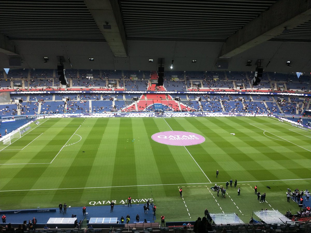 Avant dernier match de la saison à domicile pour le PSG qui reçoit Ajaccio. Coup d'envoi dans moins d'une heure #PSGACA <a href="/footmercato/">Foot Mercato</a>