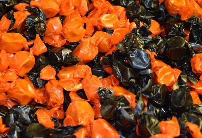 thespookygirll's tweet image. pov: halloween in the early 2000s