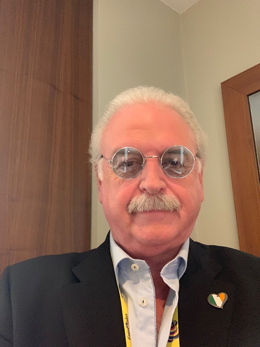 martylyricfm's tweet photo. John Lennon glasses to see the Eurovision properly https://t.co/5BswPVsrmb