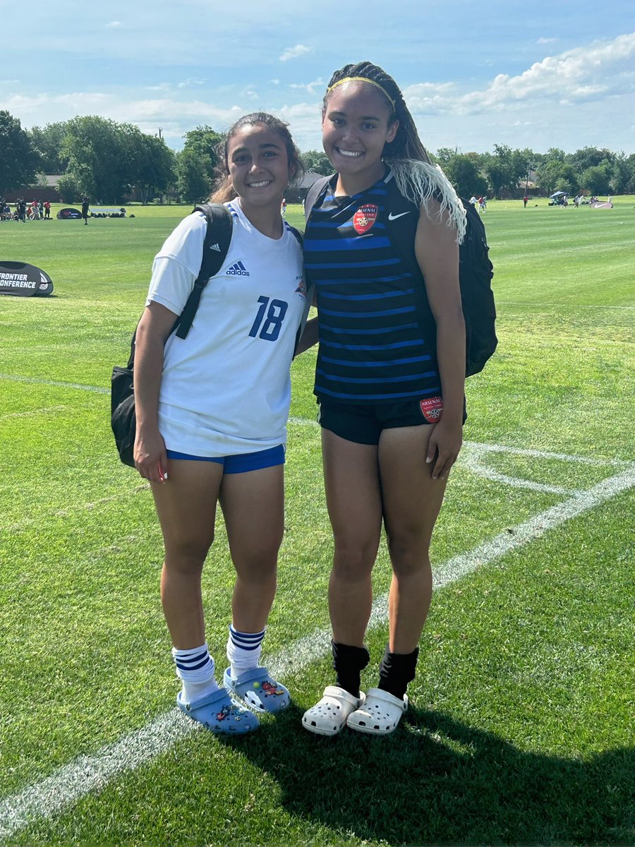 Today I got to play against my SHS🐾 teammate @kaylnapodaca 💙🖤💙
➡️➡️➡️ On to FINALS tomorrow! 
@_ladyjagssoccer @tascosoccer @wearesoccershow @usyscups @zuazuasoccer @RevPremierSC @DanLauria3 @ImYouthSoccer