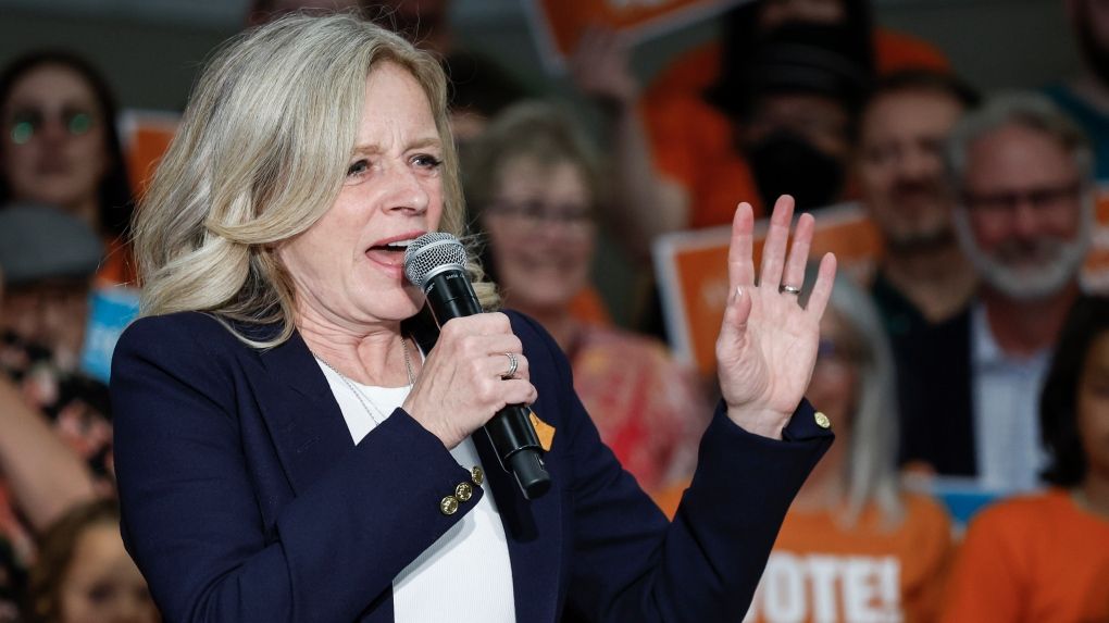 'I disagree with him completely': Rachel Notley says of Jagmeet Singh's oilsands stance ctvnews.ca/politics/i-dis…
