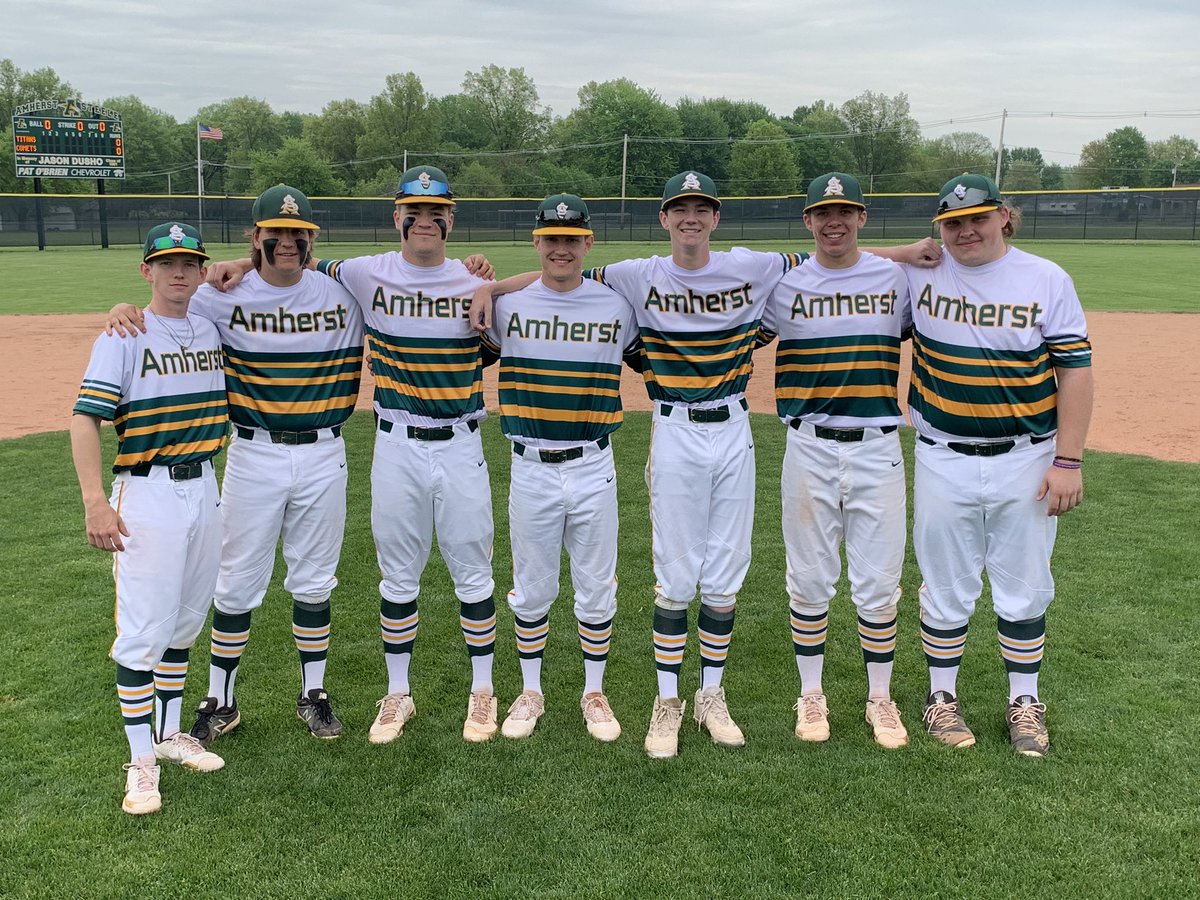SteelePrincipal's tweet photo. Congratulations to our @ASHSBaseball seniors on their special day!!  #SeniorDay ⚾️ 
#JobWellDoneMen ⚾️ https://t.co/uDlBjzilxs