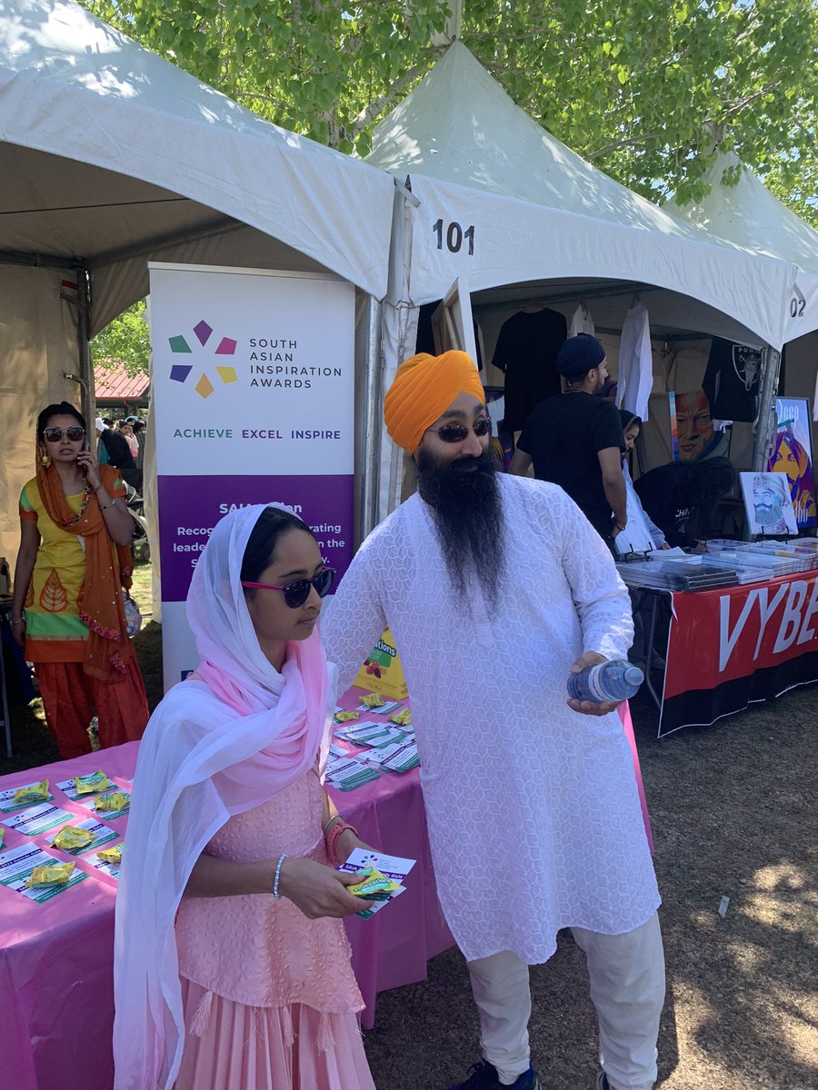 SAIACalgary's tweet image. @BallyMarwaha &amp;amp; one of our youth volunteers at the @DashmeshC Nagar Kirtan 2023!