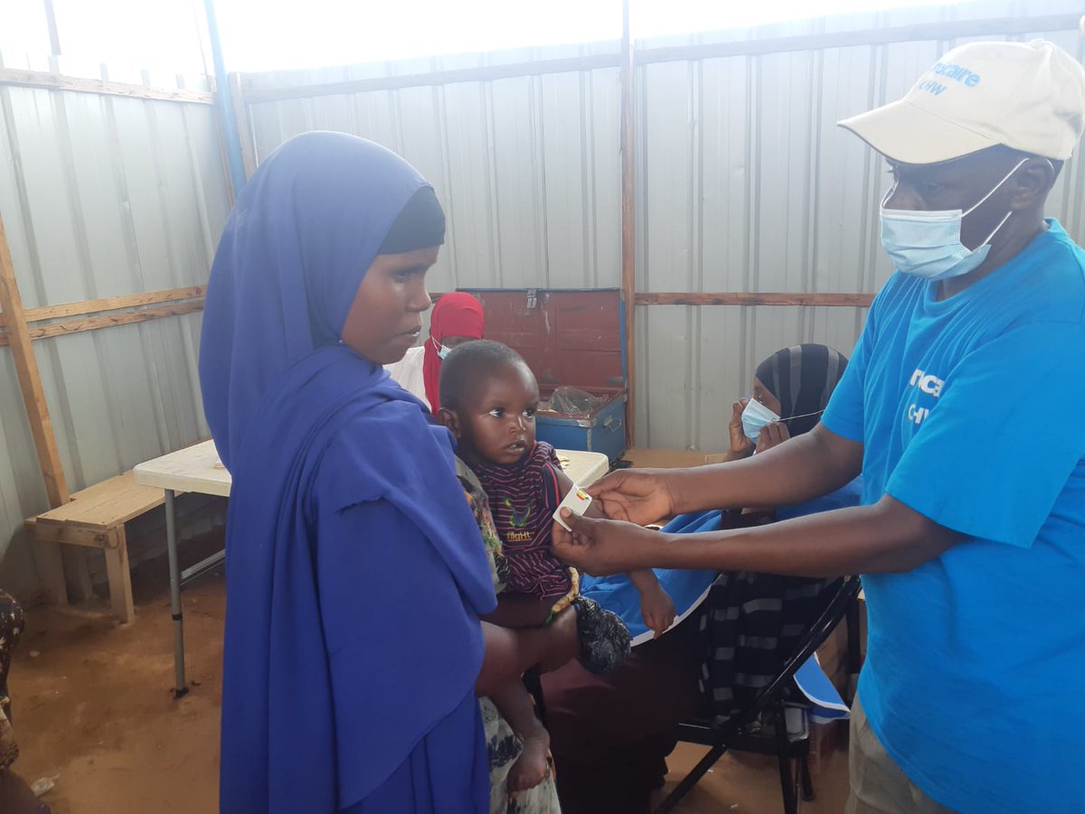 📷: Khadiya Yussuf brings her son for mid-upper arm circumference screening at a community outreach health centre run by <a href="/trocaire/">trócaire</a>, partner of <a href="/DevPeace/">Development and Peace — Caritas Canada</a>. 

We're so grateful for the incredible work of local partners in Somalia, where hunger is impacting millions of people 🙏