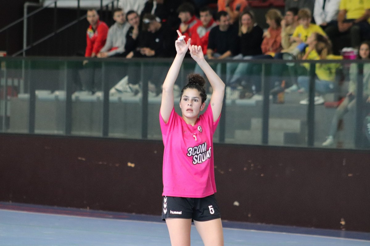 🤾♀️ #DíaDePartido fase de ascenso a #DHPlataFem  
🏆 Jornada 2
23 Chovi L'alcúdia 
 🆚
22 #3COMSquadValsequillo 

Ayuntamiento de Valsequillo de Gran Canaria

#Somos3COMsquad #Balonmano