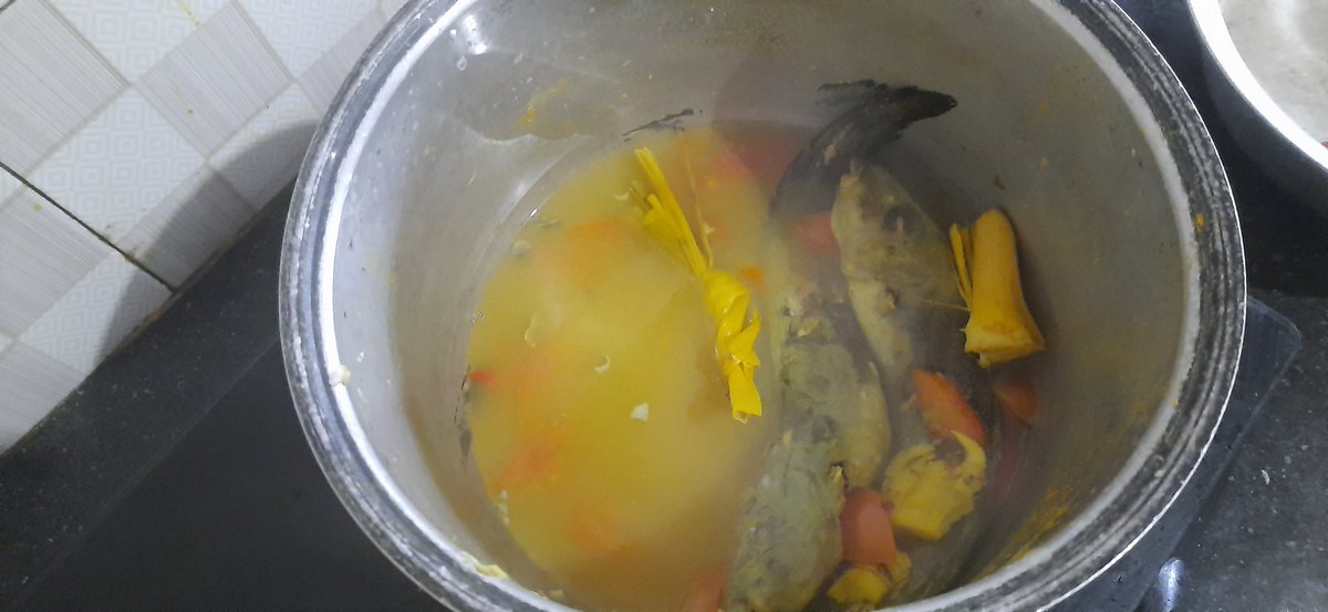 hari_harmin's tweet photo. Setelah kembali 5 hari kerja... maka terjadwal ulang sarapan pagi dg ikan" segar di pasar Mina Minanga Buton Utara https://t.co/KfVeRAPGC2