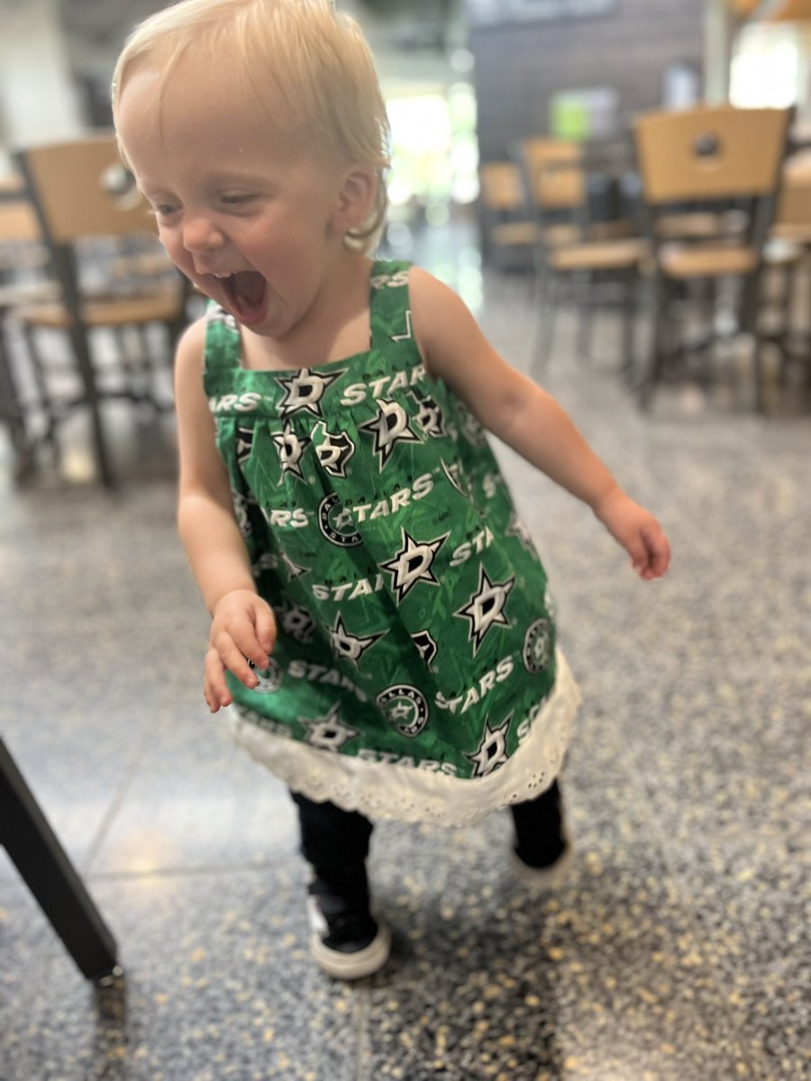 Elizabeth Ecenbarger tweet media