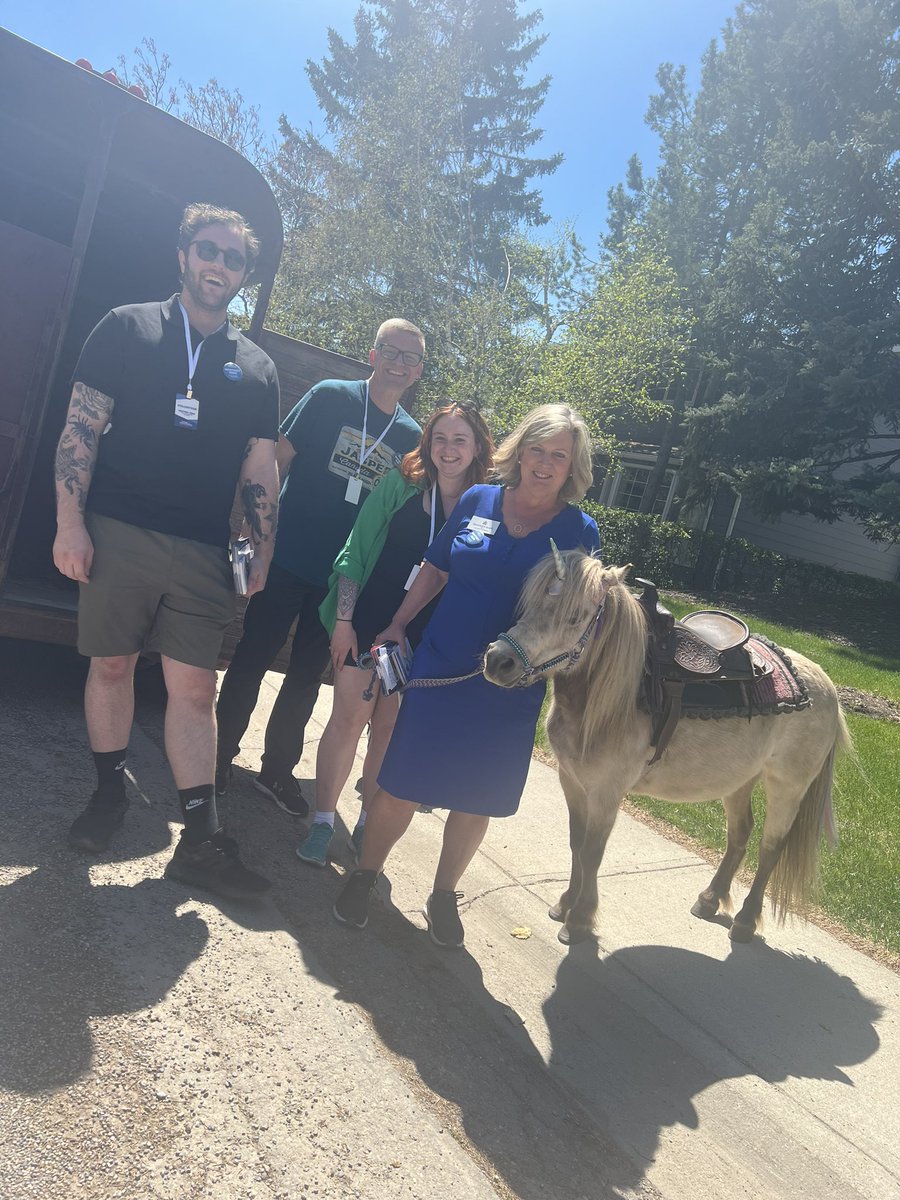 Whitney Issik tweet media