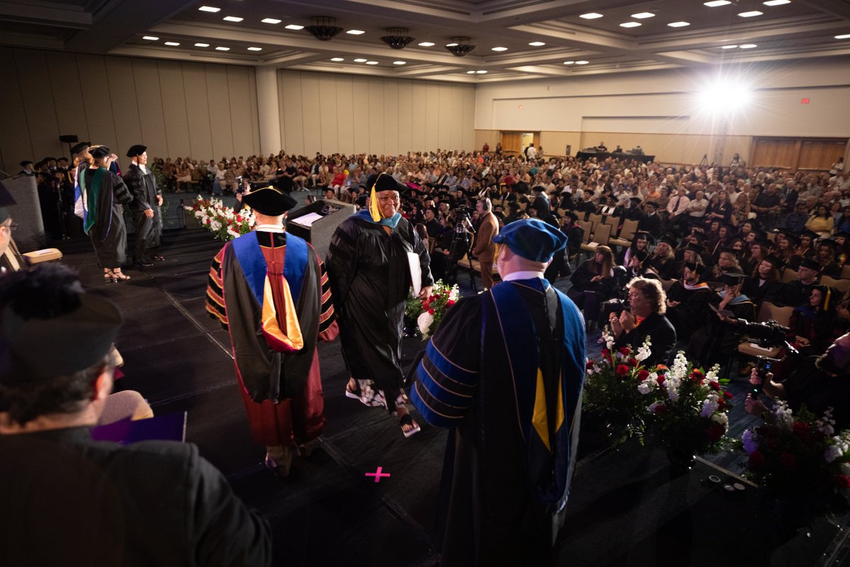 GannonU's tweet photo. "As I look out at the many familiar faces of our graduates, it makes me smile. We often talk about the power of the Gannon experience to transform lives. I can see the transformation in each one of you, and believe it has just begun." #GannonGrad https://t.co/5WXSbkDKS5