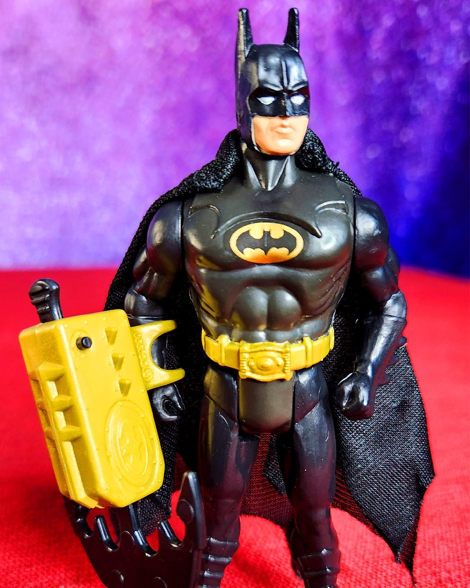 MBXfilms's tweet photo. The 1989 movie action figure
from the Kenner "Dark Knight Collection"
Crime Attack Batman
βΆοΈhttps://t.co/c47V4nwBmX
Watch as I open one of these
classic 1990 toys for review!
#Batman89 #Batman #Kenner #ActionFigures #DCcomics #TheDarkKnightCollection #CrimeAttackBatman https://t.co/BKZn9aCxZt
