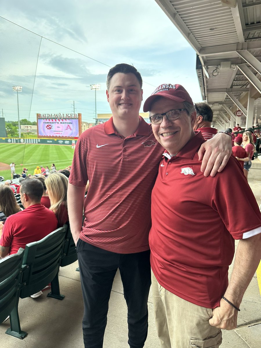 🐗⚾️ …. Great to catch up with former students and Razorback alumni like Ben! Go Hogs!