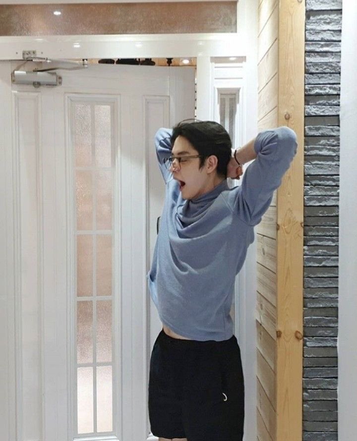 uckmingi's tweet photo. ⠀
⠀ @.minnngi #ucgram update.
⠀ ⠀ ⠀ ‘ Alexa, toca Slumber Party da Britney Spears ☁️😴🛌🥂. ’
⠀ https://t.co/VgnxcRexFt
