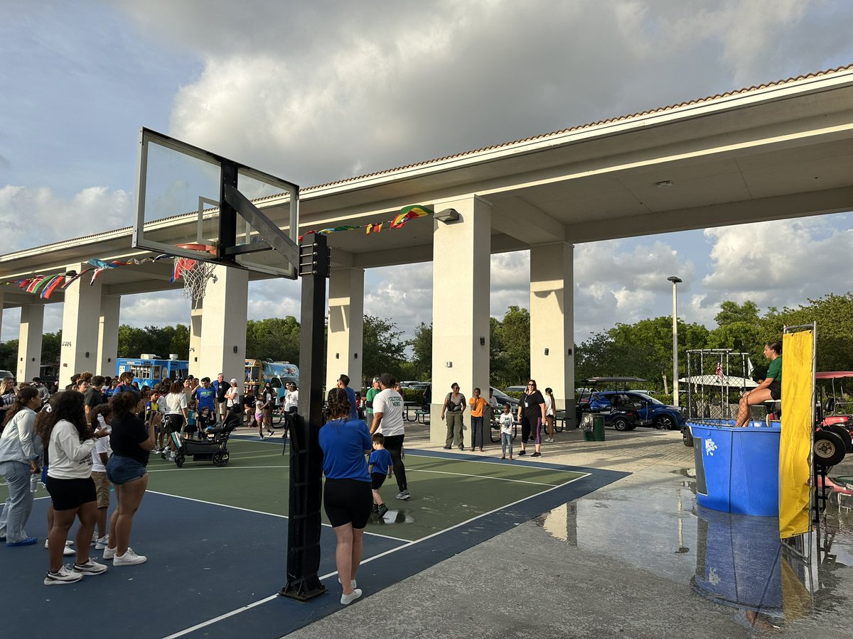 Greg Tinsley tweet media