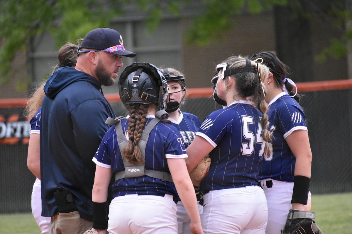 WhitefieldAcad1's tweet photo. Lady cats season unfortunately has come to an end. Losing 4-1 to JTown this morning. Finishing the season with a 11-6 record all but 1 loss was by less than 3 scores. This very young team isn’t done yet and the future is bright!! See the everyone next season! https://t.co/iiFXcfZODi