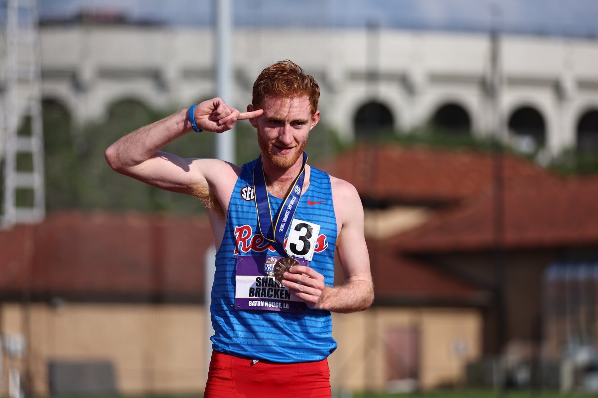 OleMissTrack's tweet photo. Bracken is the eighth Rebel to ever finish top-two in the SEC men's 1500-meter, all within the last nine years since 2014 ☘️

#HottyToddy https://t.co/FuLJMwYzom