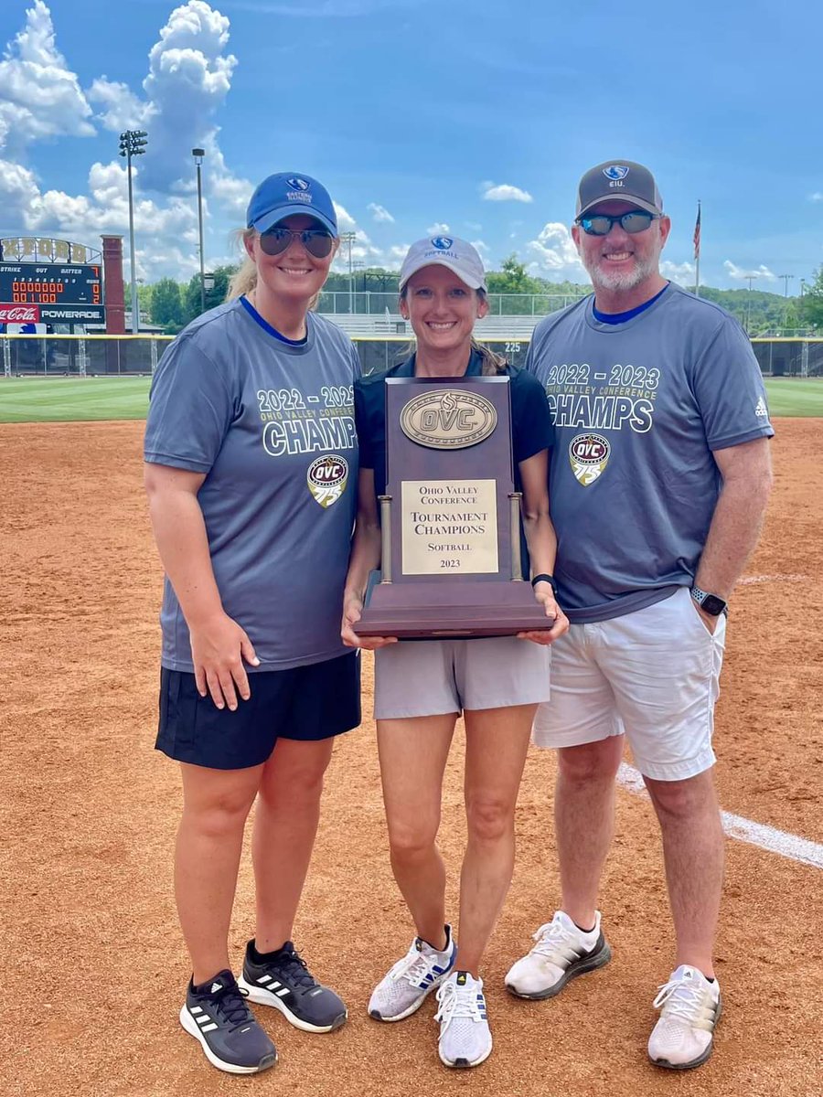 Amy_Hayes22's tweet photo. @CoachHugs19 you know I love ya and am so incredibly proud of you. 💙 Congrats to @EIU_Softball &amp; @CoachArchibald on their @OVCSports Conference Championship! #GoingToTheShow #OnceAChampionAlwaysAChampion https://t.co/MqHORZB78N